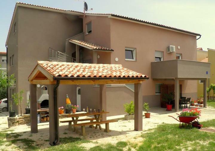 Apartmani B&B Ližnjan Zewnętrze zdjęcie