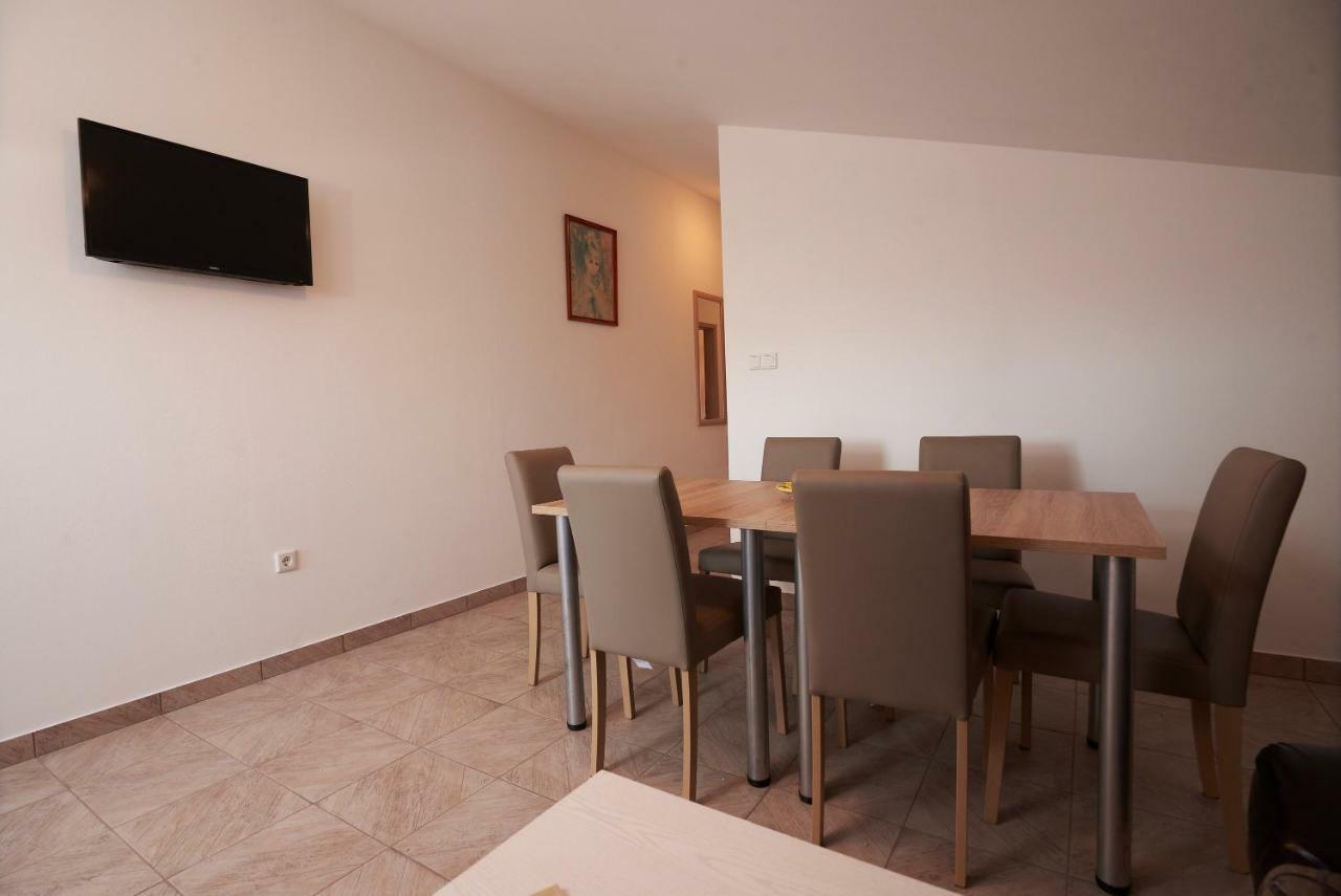 Apartmani B&B Ližnjan Zewnętrze zdjęcie