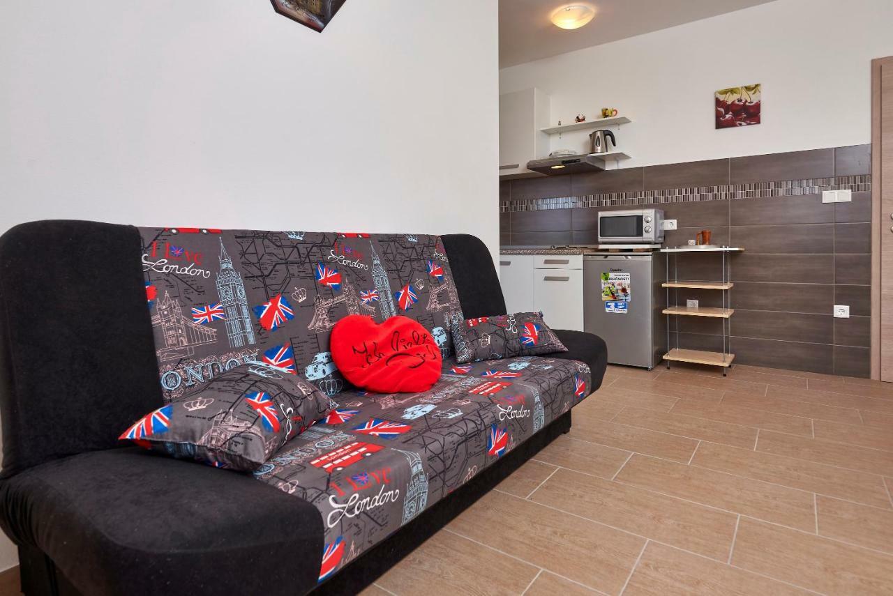 Apartmani B&B Ližnjan Zewnętrze zdjęcie