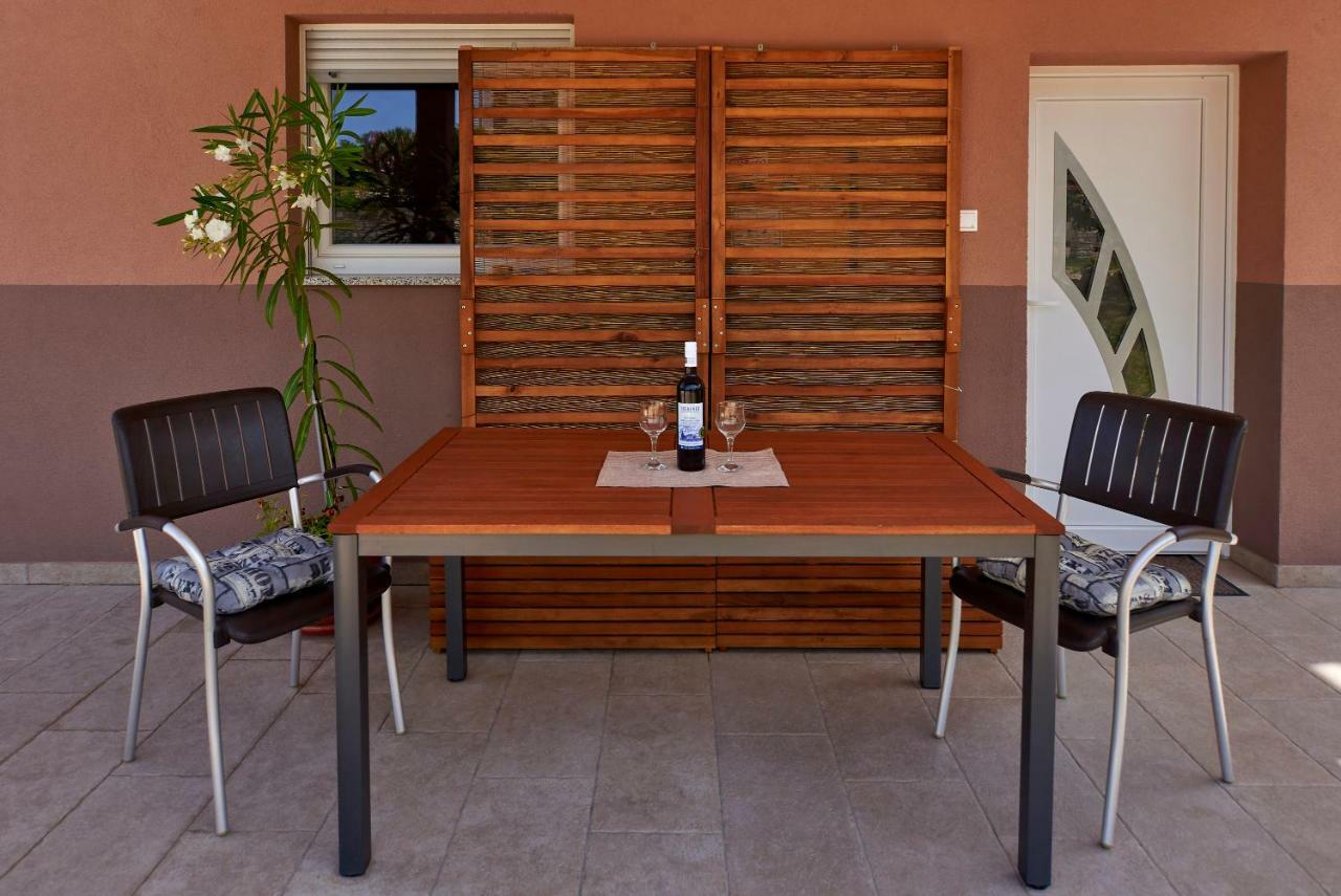 Apartmani B&B Ližnjan Zewnętrze zdjęcie