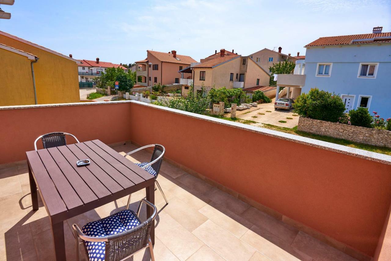 Apartmani B&B Ližnjan Zewnętrze zdjęcie