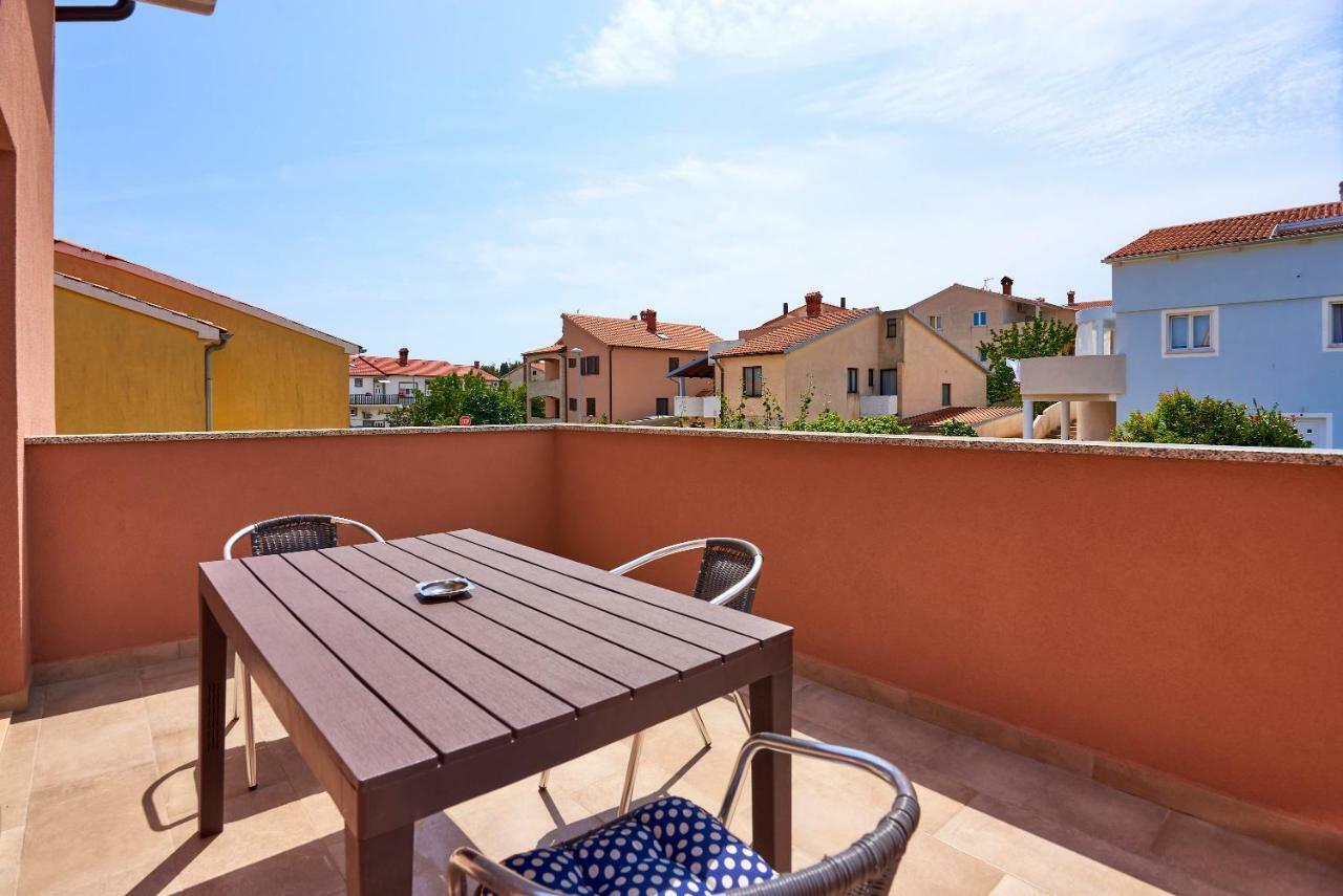 Apartmani B&B Ližnjan Zewnętrze zdjęcie