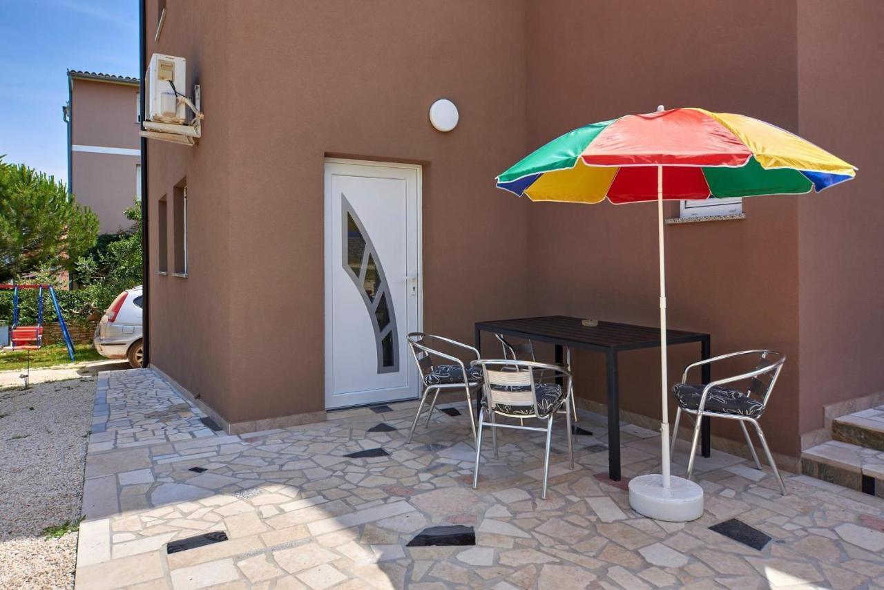 Apartmani B&B Ližnjan Zewnętrze zdjęcie
