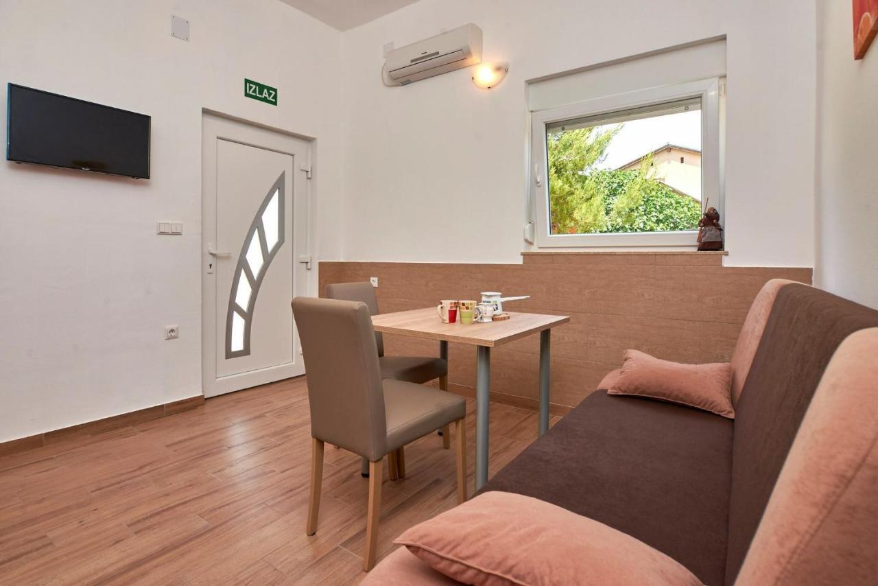 Apartmani B&B Ližnjan Zewnętrze zdjęcie